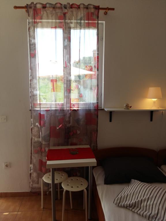 Apartments Marko Vrsi Exterior photo